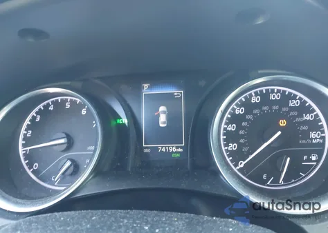 2018 Toyota Camry Le z USA, uszkodzony, nr VIN 4T1B11HK4JU564225